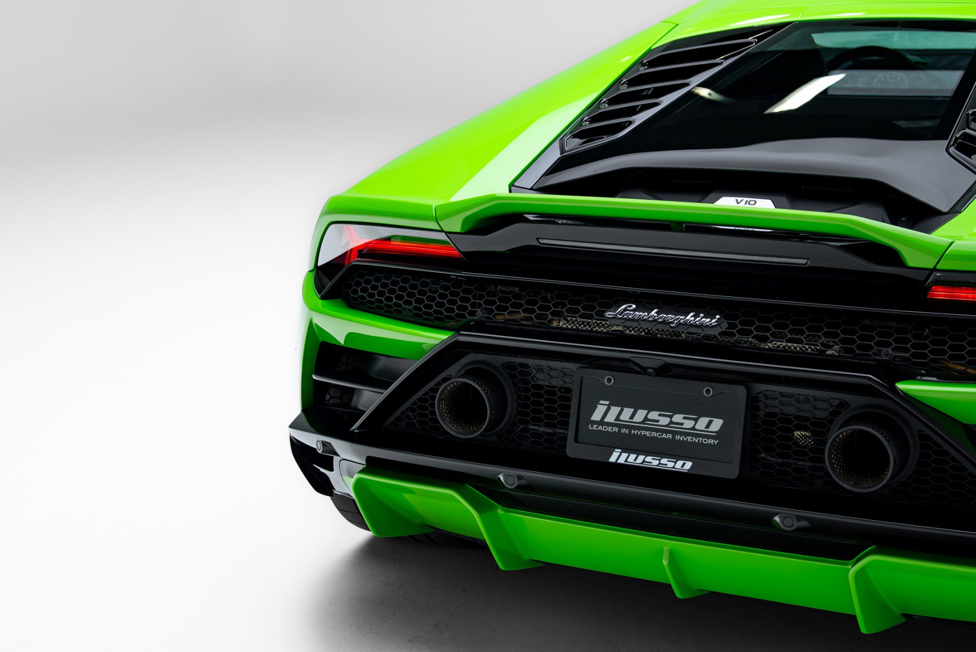 Used 2022 Lamborghini Huracan EVO RWD image 32