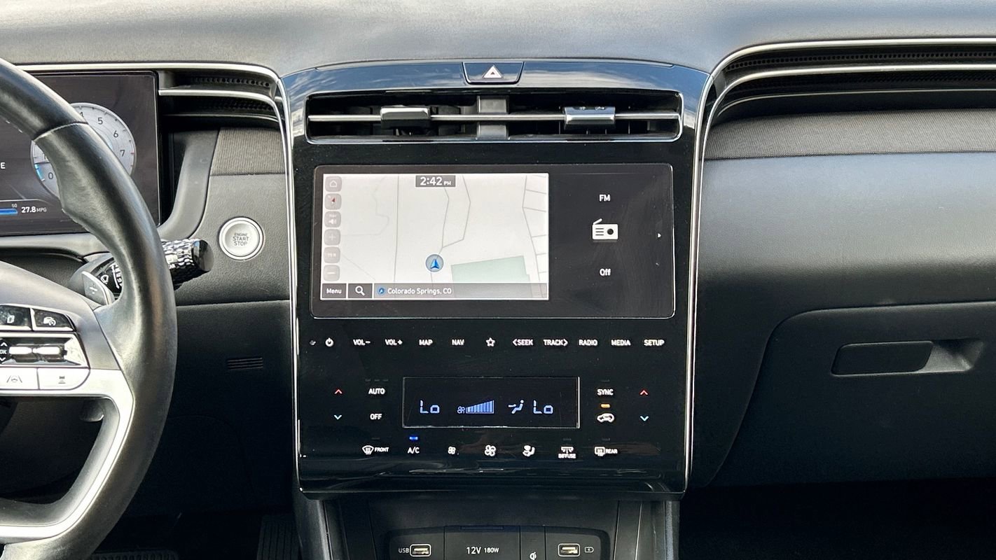 Used 2024 Hyundai Tucson Limited image 18