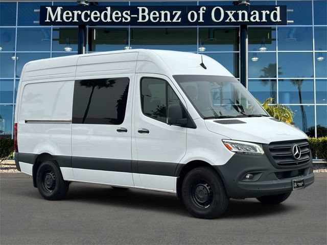 Used 2025 Mercedes-Benz Sprinter 2500 image 2
