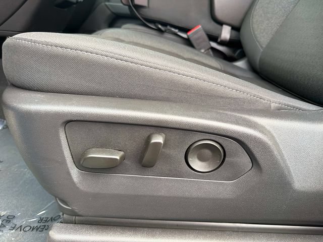 Used 2025 Chevrolet Silverado 1500 Custom RWD image 16