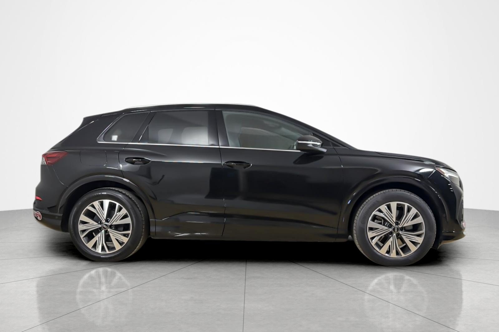 Certified 2023 Audi Q4 e-tron Premium w/ Premium Plus RWD image 6