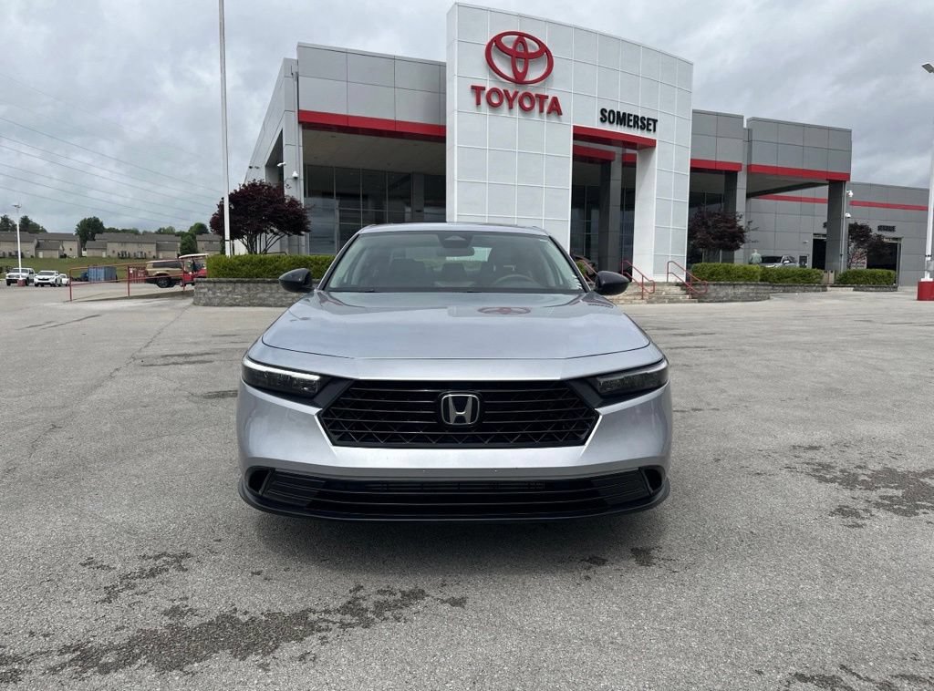 Used 2025 Honda Accord SE image 8