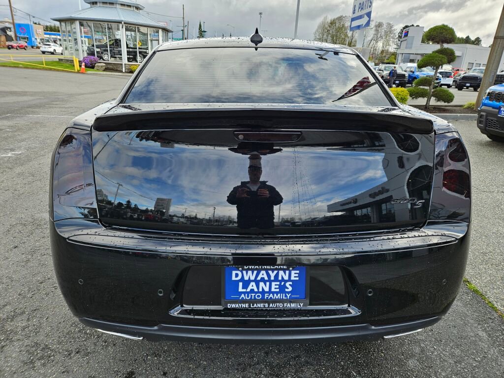 Used 2019 Chrysler 300 S w/ 300S Premium Group image 4