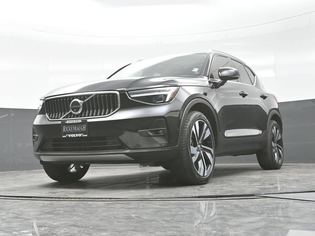 Used 2024 Volvo XC40 B5 Ultimate w/ Protection Package Premier AWD/4WD image 24
