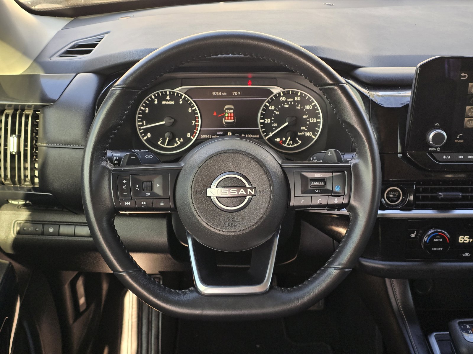 Used 2024 Nissan Pathfinder SV image 15