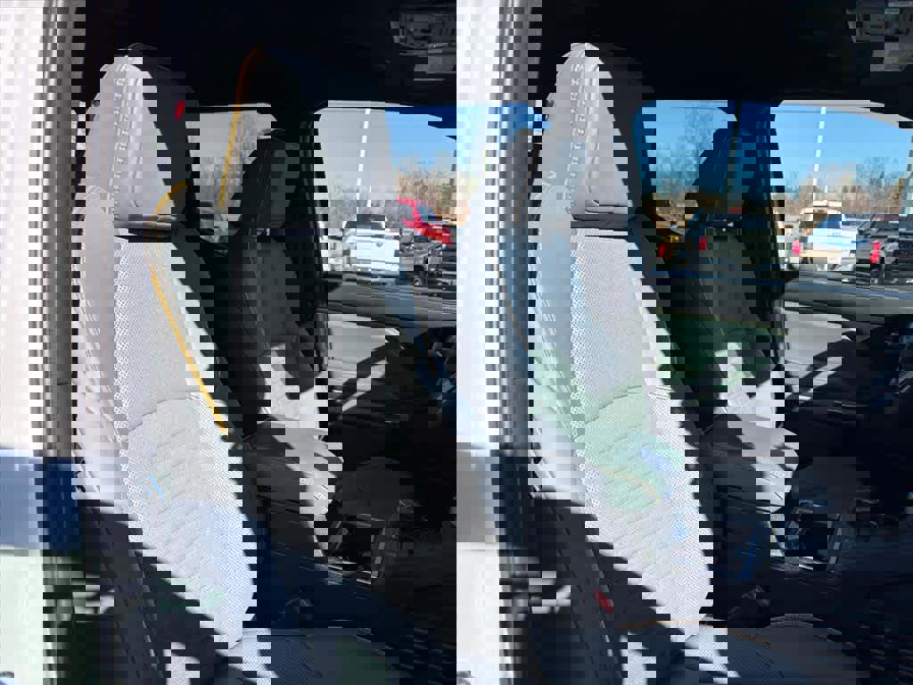 Used 2025 Toyota Tacoma Trailhunter Hybrid image 6