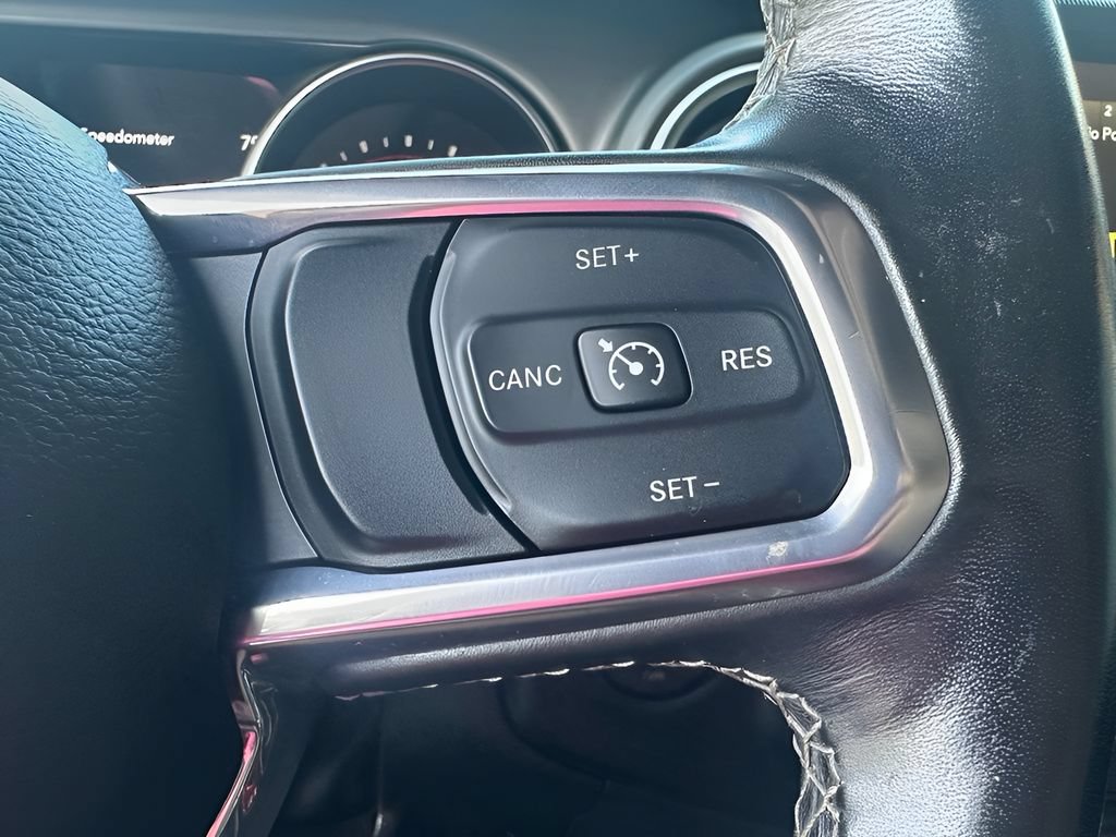 Used 2022 Jeep Wrangler Rubicon w/ Cold Weather Group AWD/4WD image 16