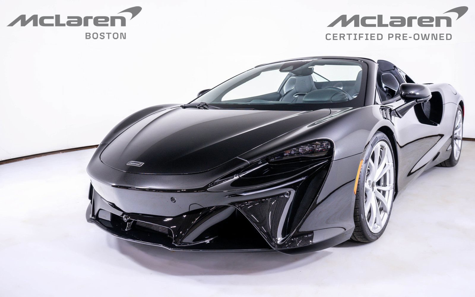 Used 2025 McLaren Artura Spider RWD image 11