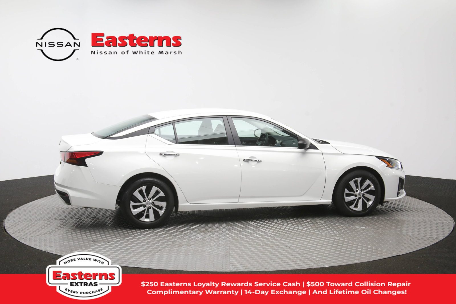Used 2024 Nissan Altima 2.5 S FWD image 42