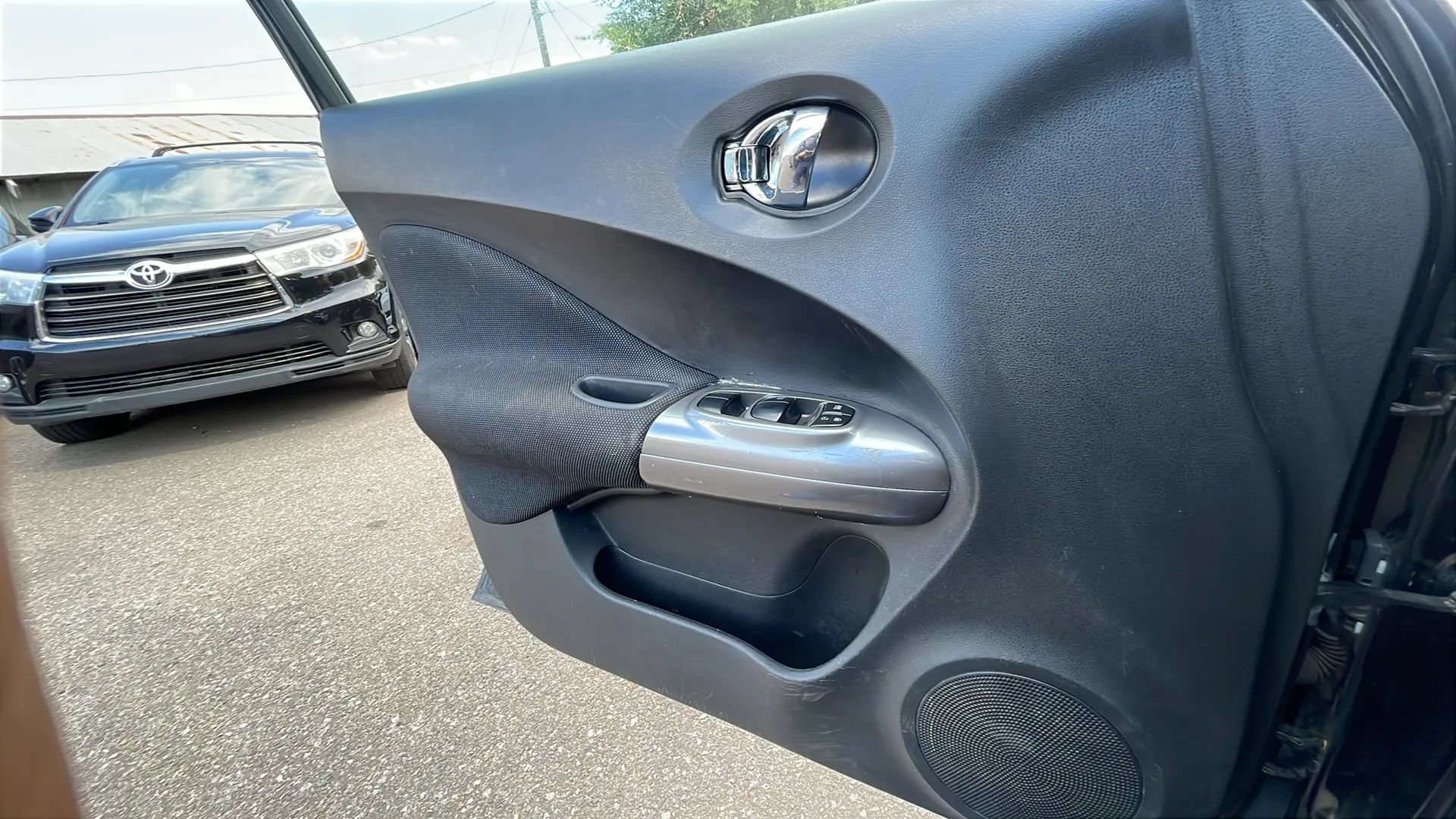 Used 2013 Nissan Juke S AWD/4WD image 15