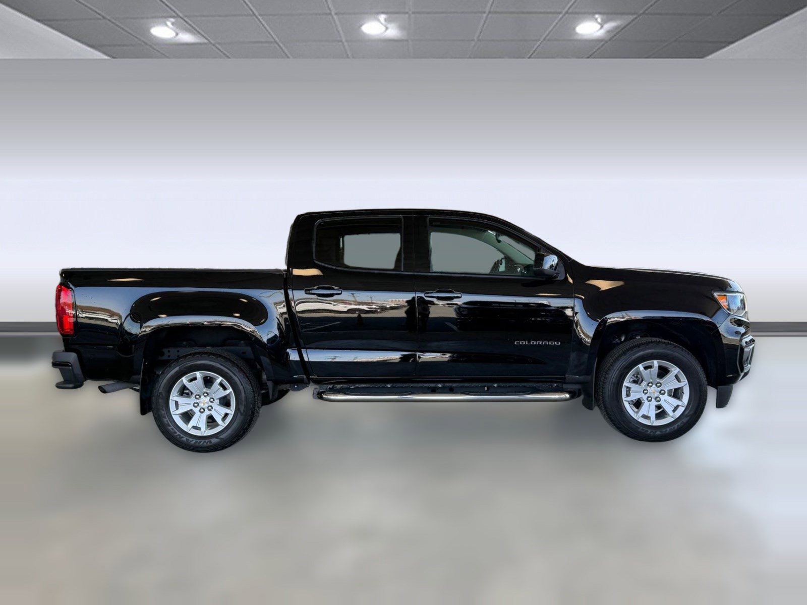 Used 2022 Chevrolet Colorado LT w/ LT Convenience Package image 8