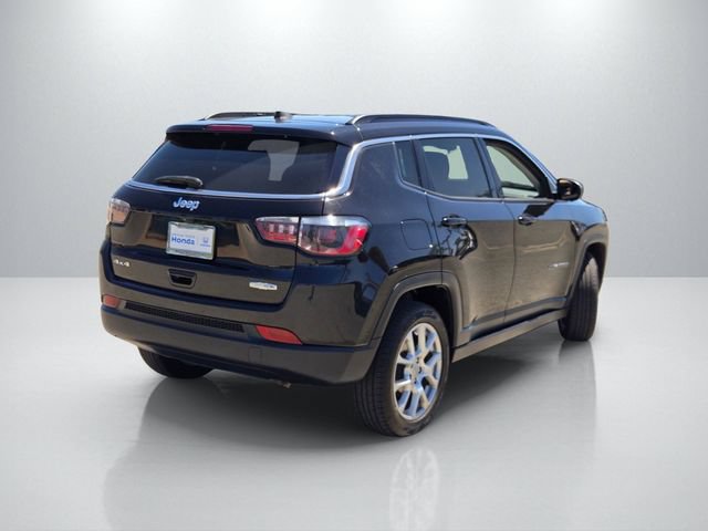 Used 2022 Jeep Compass Latitude AWD/4WD image 4