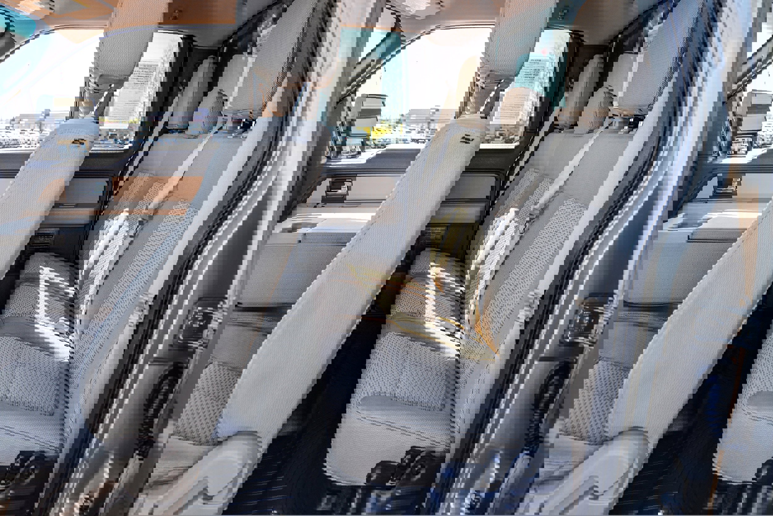 Used 2014 Ford F150 XLT w/ XLT Chrome Package image 13