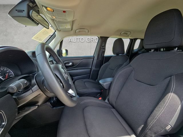 Used 2023 Jeep Renegade Altitude AWD/4WD image 19