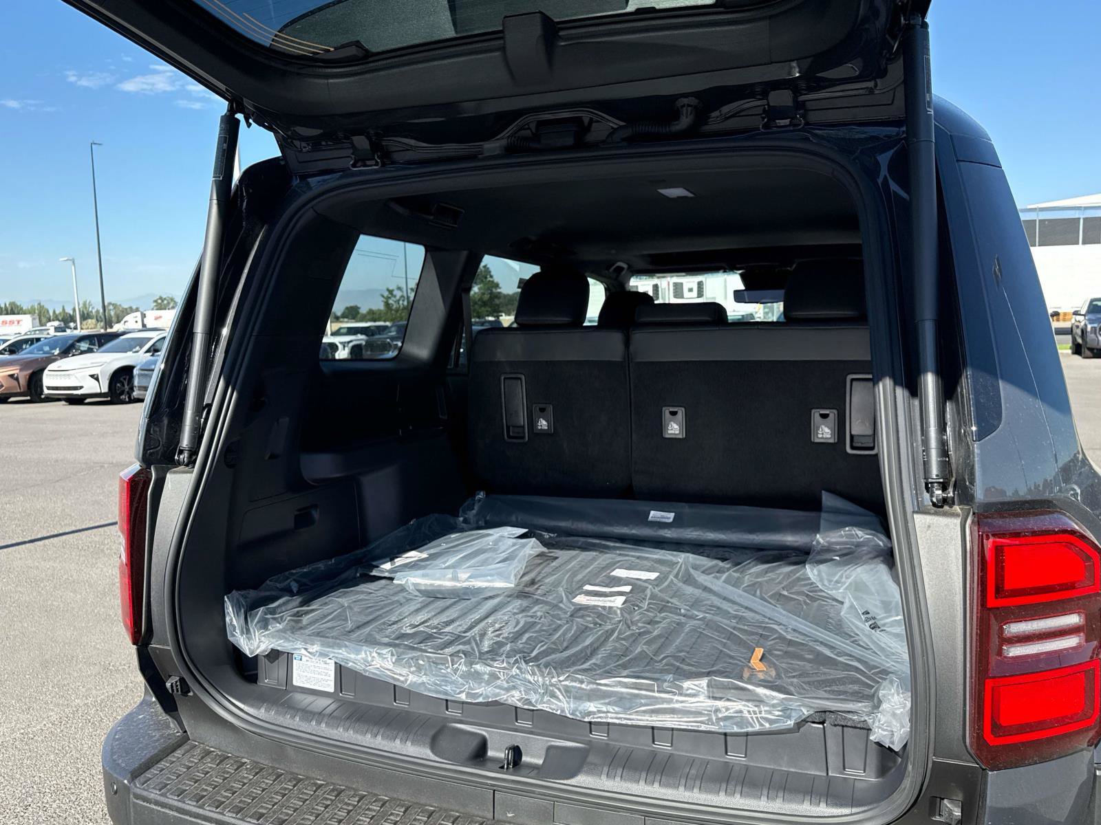 New 2027 Toyota Land Cruiser w/ Premium Package AWD/4WD image 14