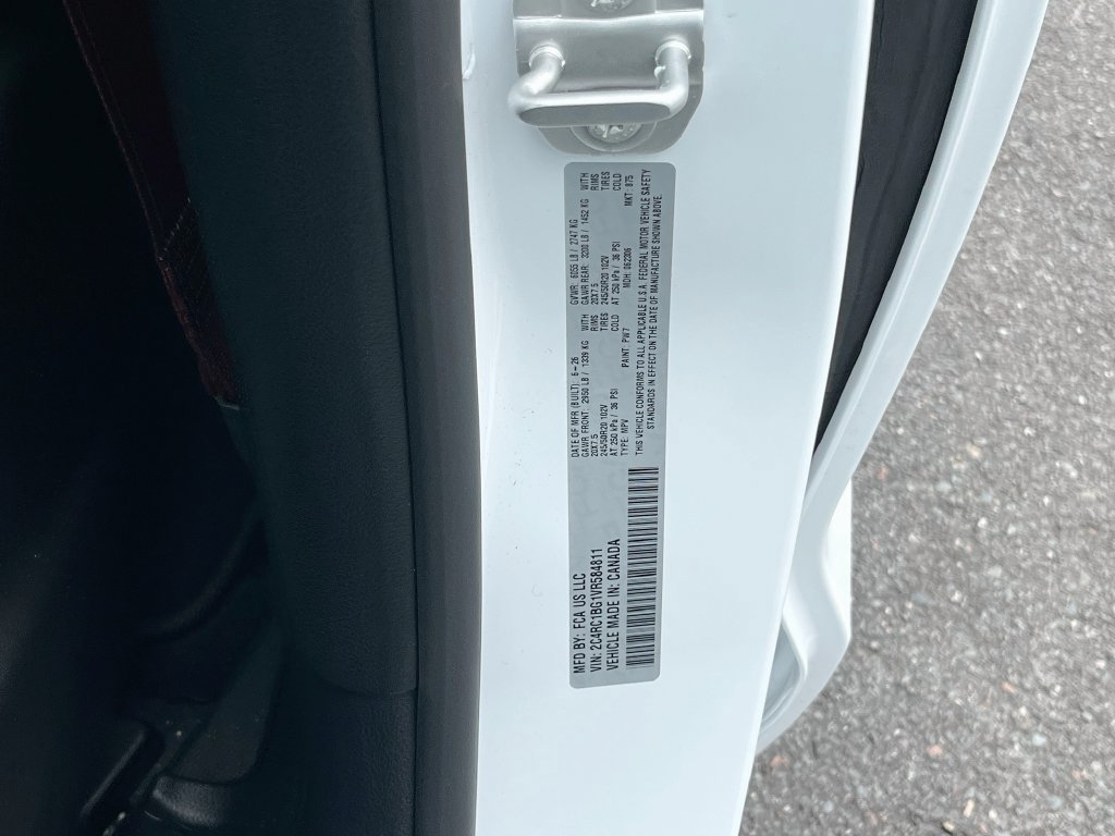 New 2027 Chrysler Pacifica Select FWD image 31