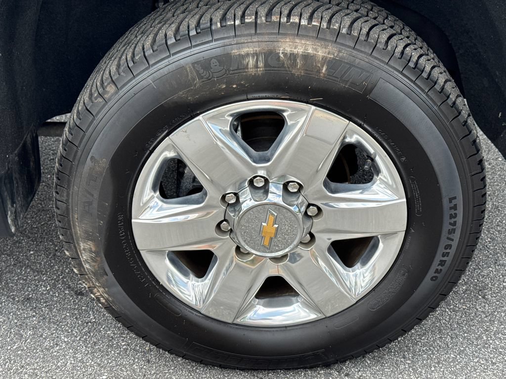 Used 2022 Chevrolet Silverado 2500 LTZ w/ LTZ Plus Package AWD/4WD image 12