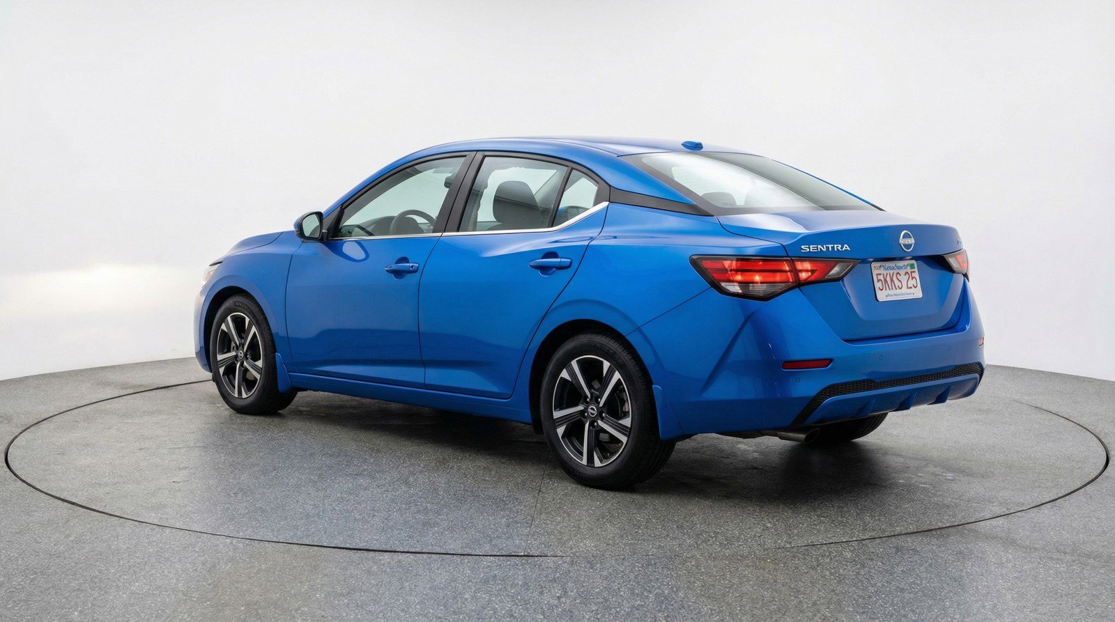 Used 2025 Nissan Sentra SV FWD image 6