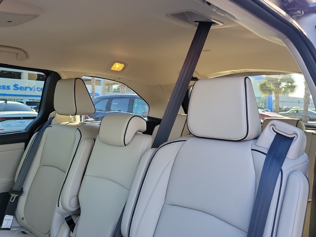 Certified 2026 Honda Odyssey Touring image 16