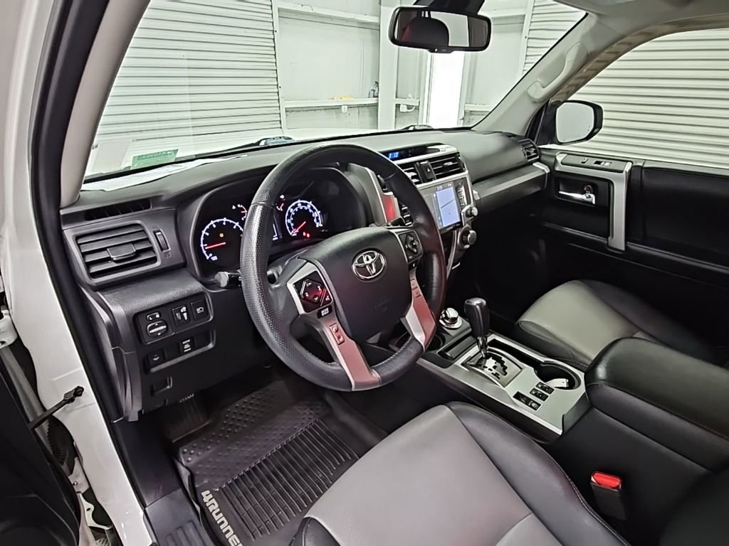 Used 2020 Toyota 4Runner SR5 image 11