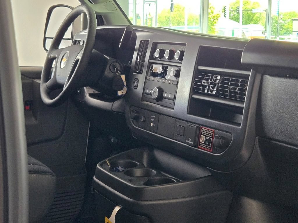 New 2026 Chevrolet Express 2500 Extended w/ Driver Convenience Package RWD image 6