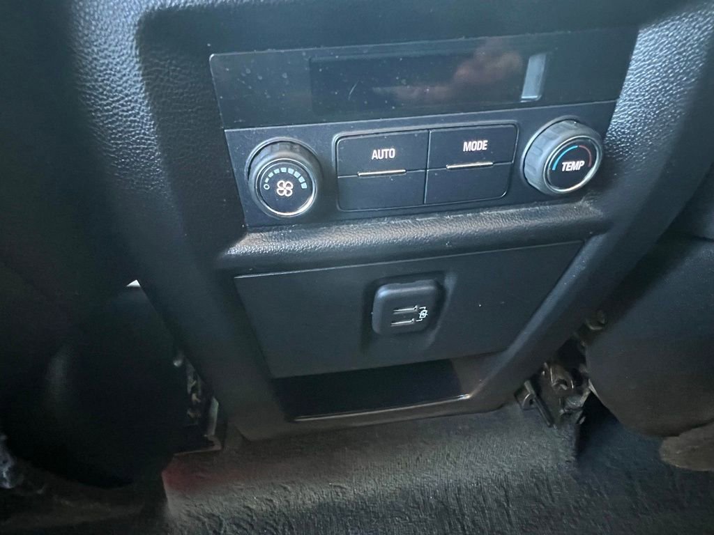 Used 2020 Chevrolet Traverse LS image 18