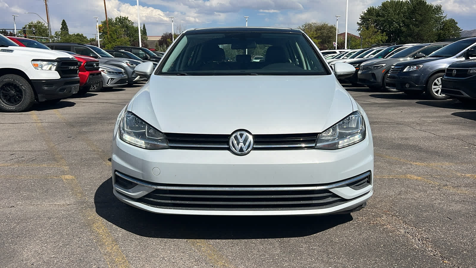 Used 2021 Volkswagen Golf 4-Door FWD video 2