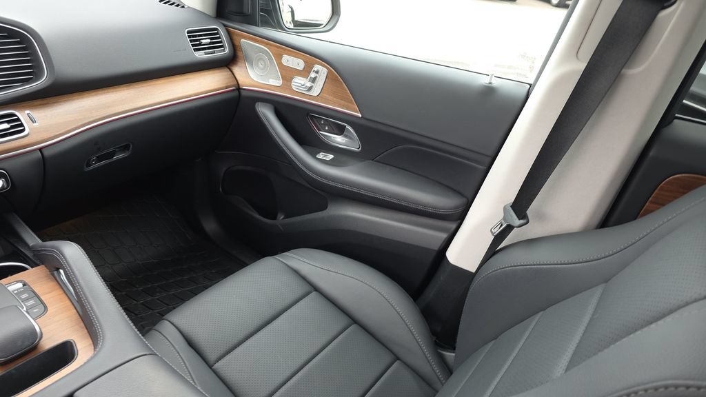 Certified 2025 Mercedes-Benz GLE 350 4MATIC image 28