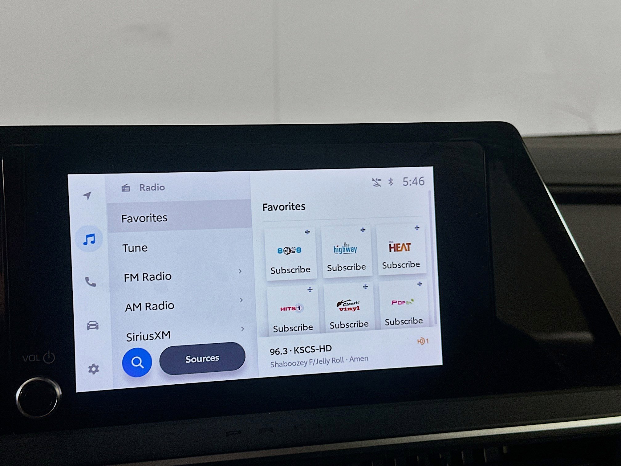 Used 2024 Toyota Prius LE image 21