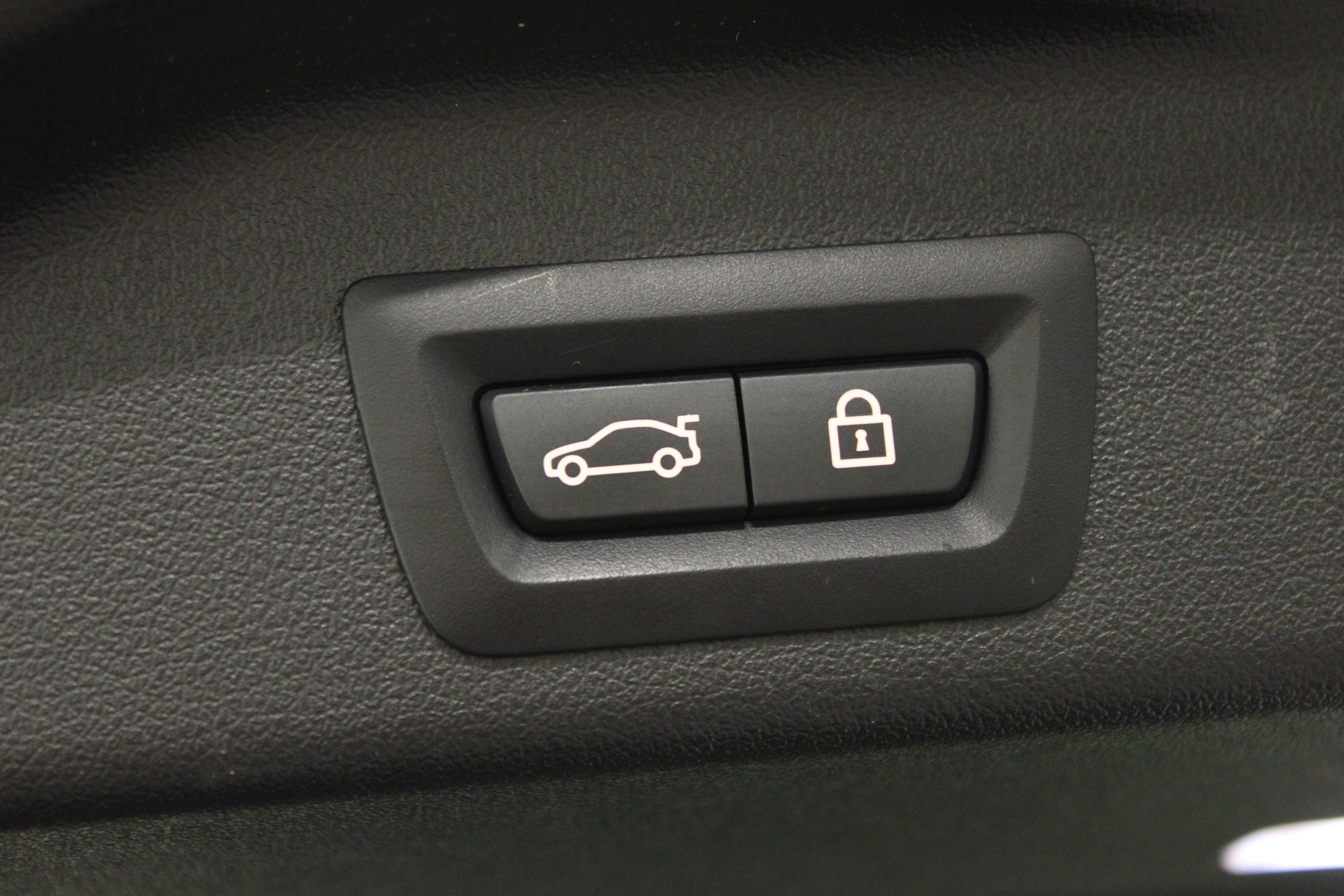 Used 2022 BMW X5 xDrive40i image 28