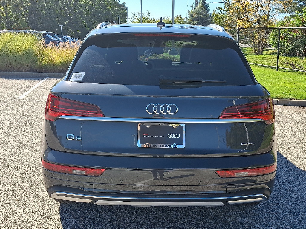 Certified 2023 Audi Q5 2.0T Premium w/ Convenience Package AWD/4WD image 5