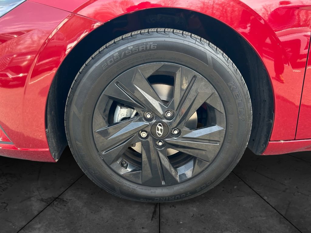 Used 2023 Hyundai Elantra SEL image 14