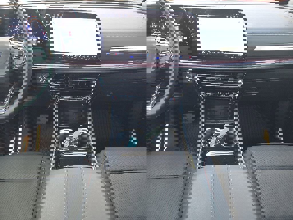 Certified 2024 Chevrolet Traverse Z71 w/ Enhanced Driving Package image 16