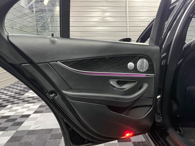 Used 2019 Mercedes-Benz E 300 4MATIC image 39