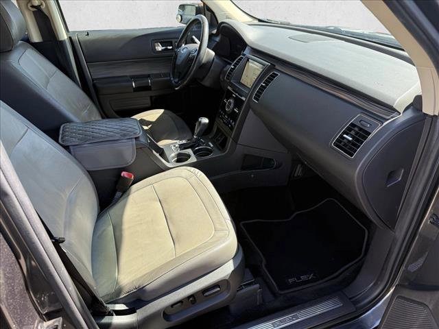 Used 2016 Ford Flex Limited w/ Equipment Group 301A FWD image 14
