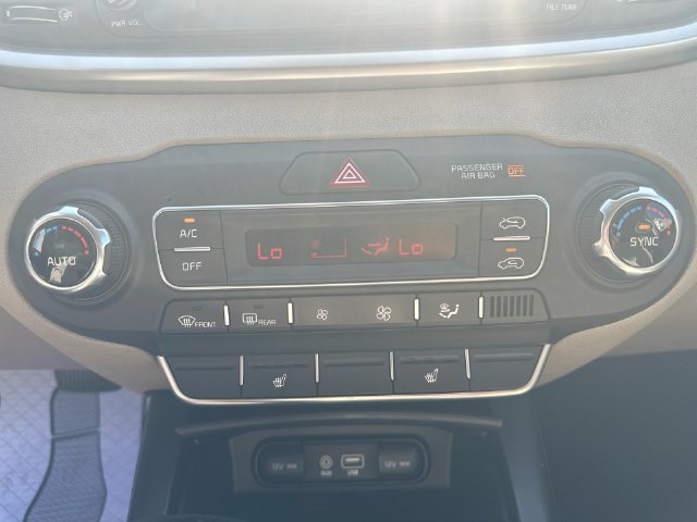Used 2019 Kia Sorento FWD w/ LX Convenience Package image 21