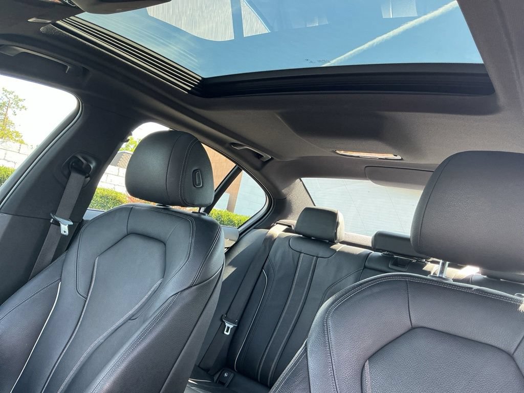 Used 2018 BMW 530i RWD image 12