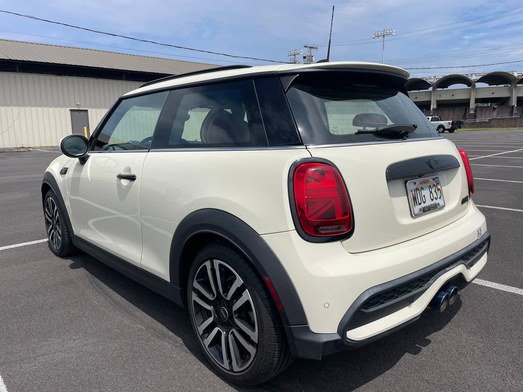Used 2022 MINI Cooper S w/ Signature Upholstery Package FWD image 4
