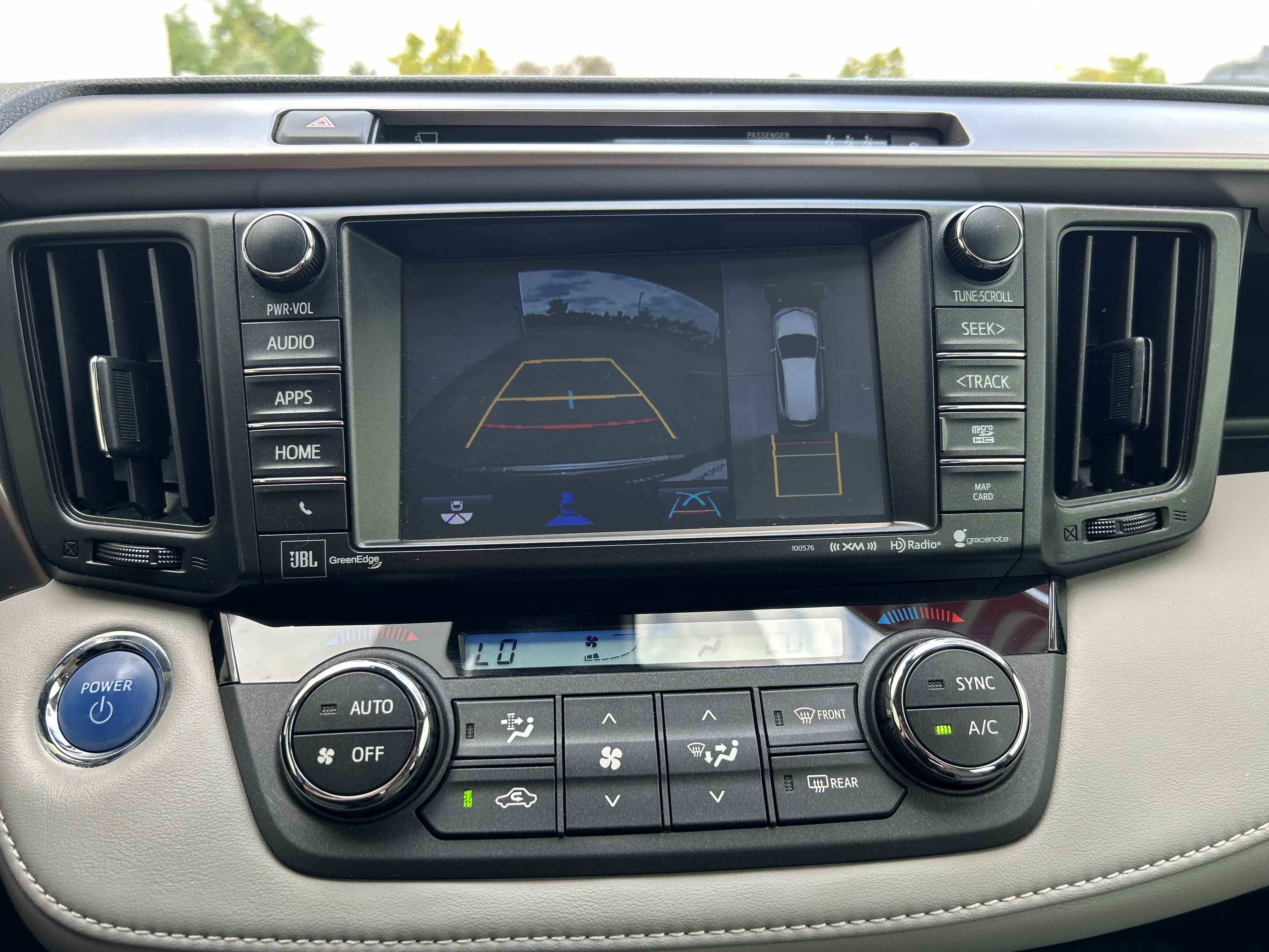 Certified 2018 Toyota RAV4 Limited w/ Advanced Technology Package AWD/4WD image 17