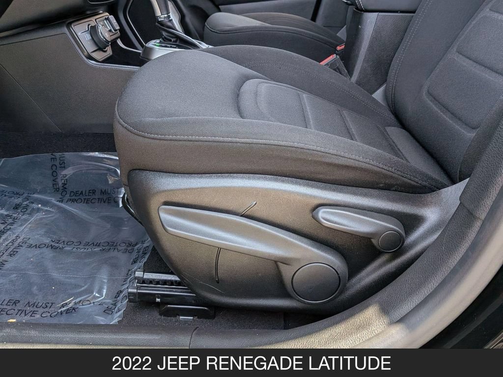 Used 2022 Jeep Renegade Latitude AWD/4WD image 15