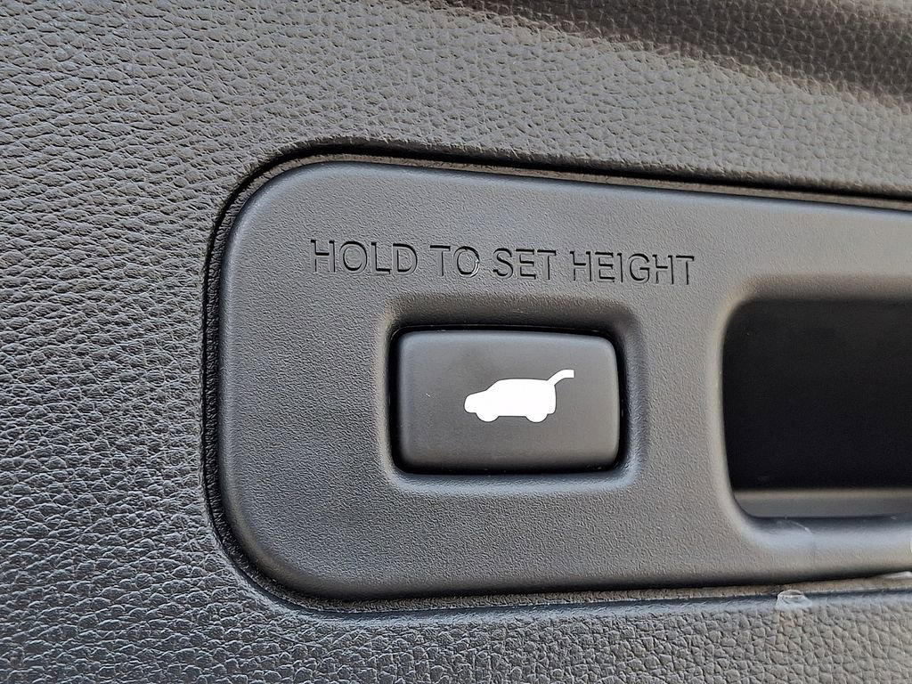 Certified 2025 Acura MDX SH-AWD image 33