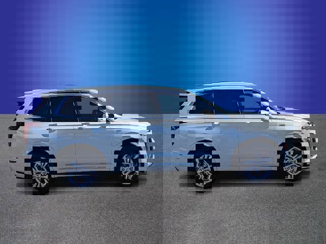 New 2025 Cadillac XT6 Luxury image 6