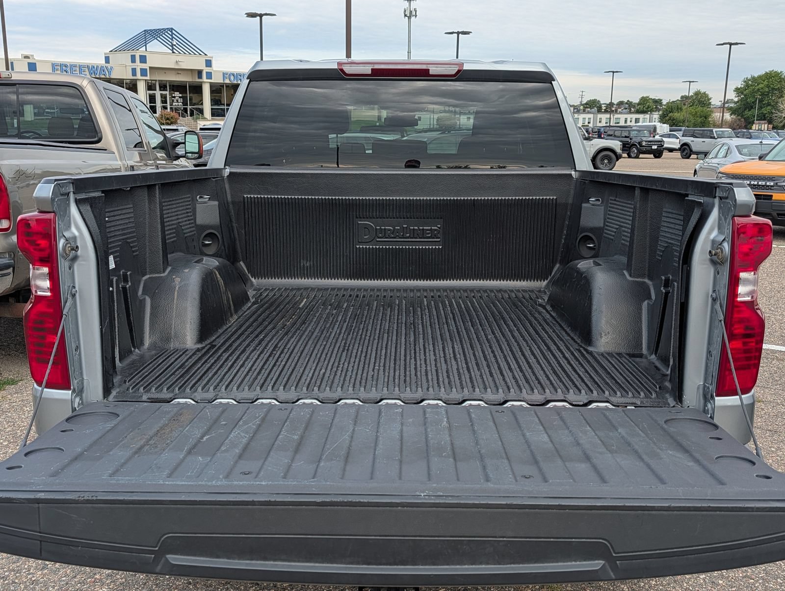 Used 2026 Chevrolet Silverado 1500 LT AWD/4WD image 14