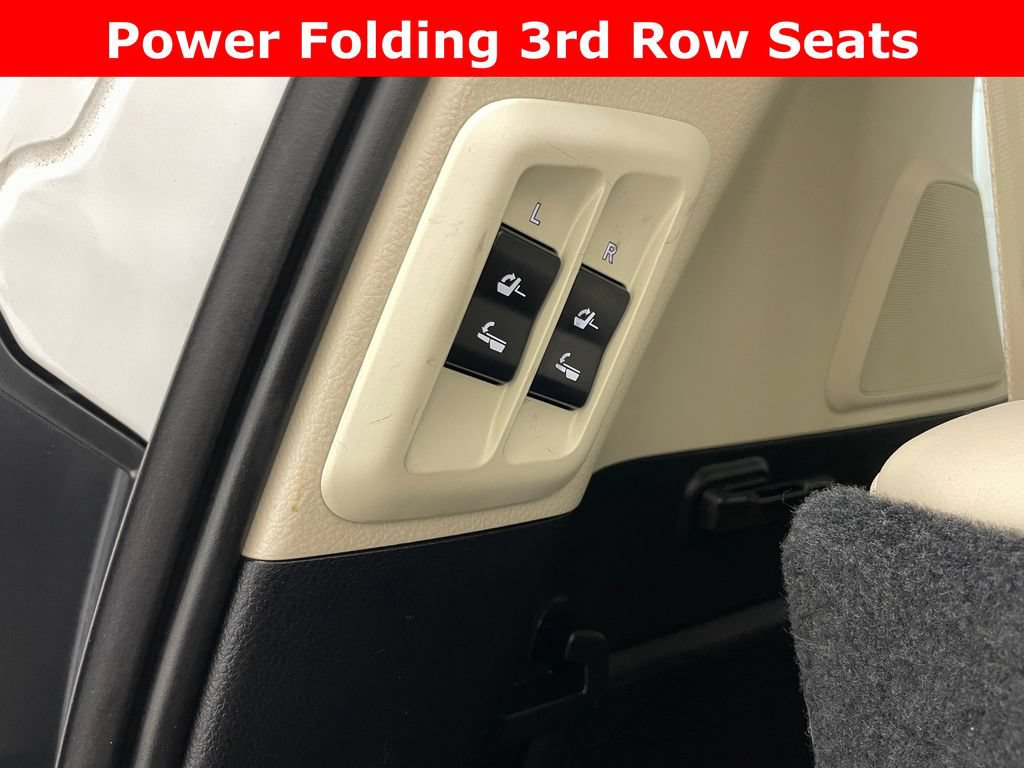 Used 2020 Lexus GX 460 Luxury w/ Accessory Package AWD/4WD image 16