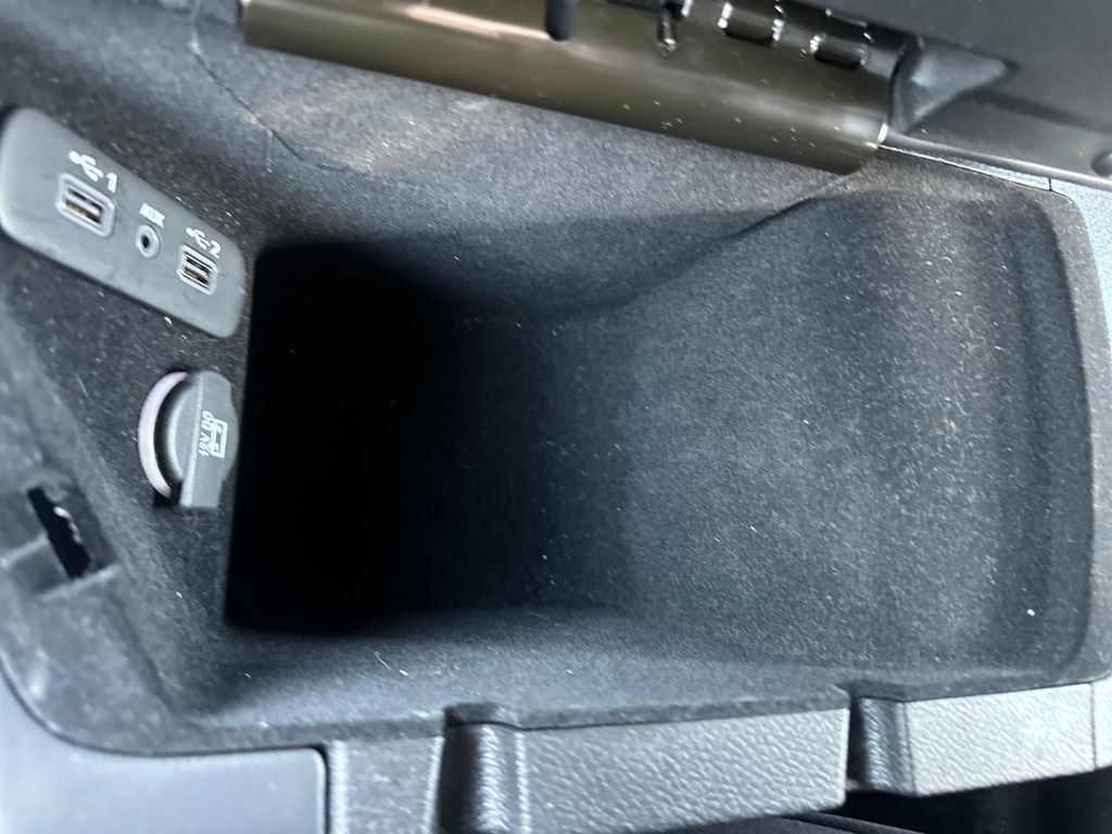 Used 2023 Dodge Challenger SXT w/ Blacktop Package image 26