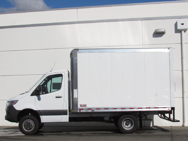Used 2023 Mercedes-Benz Sprinter 3500 image 3