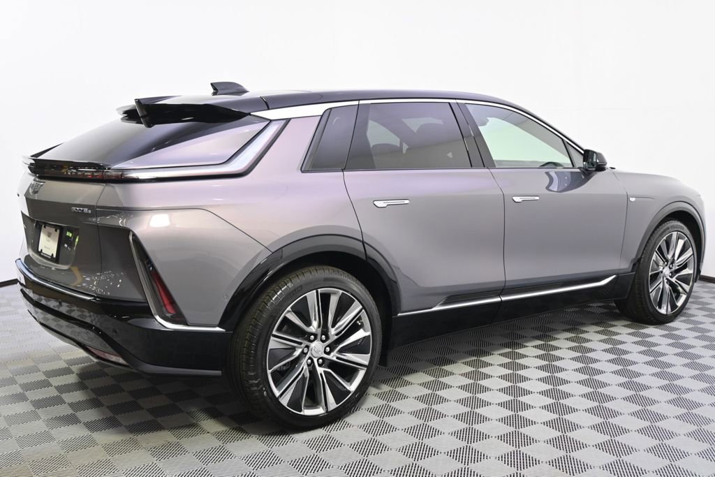 New 2025 Cadillac Lyriq Luxury w/ Nappa Leather Package image 7