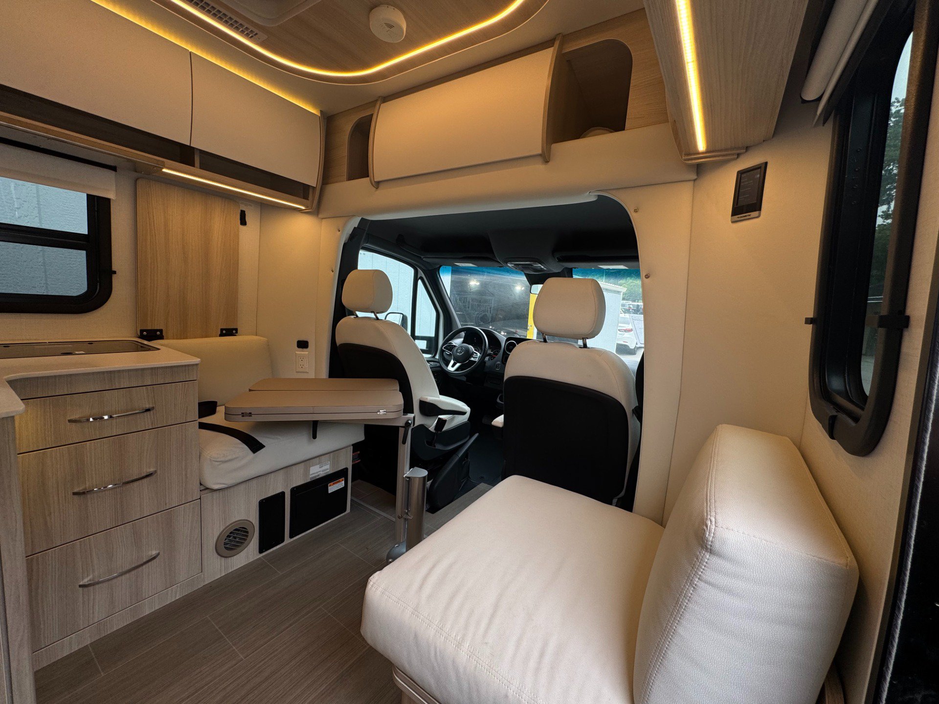 Used 2020 Mercedes-Benz Sprinter 3500 image 31