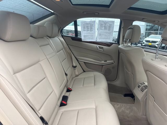Used 2016 Mercedes-Benz E 350 4MATIC Sedan image 13