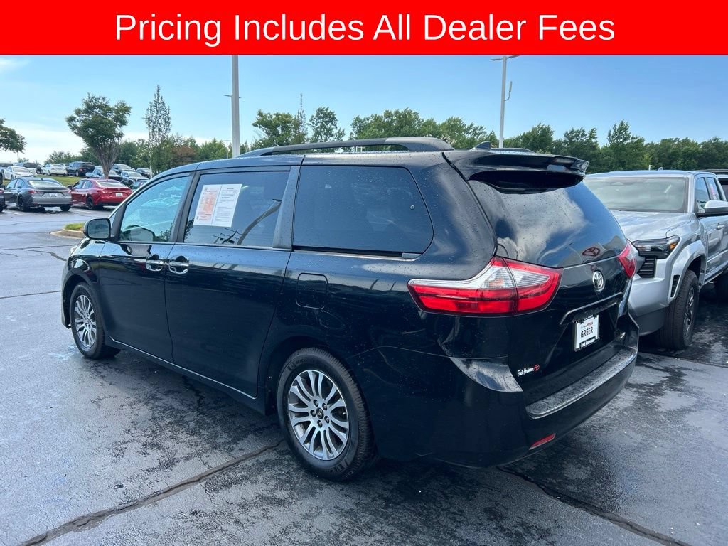 Used 2020 Toyota Sienna XLE FWD image 18